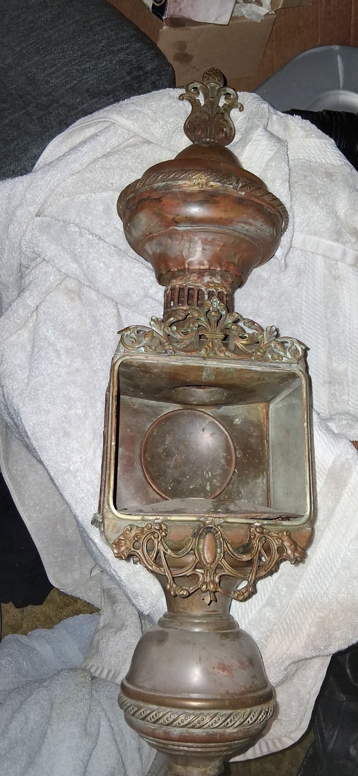Antique Victorian Brass Carriage Lamp - Ornate Horse-Drawn Coach/Hearse Oil... Antique Victorian Brass Carriage Lamp - Ornate Horse-Drawn Coach/Hearse Oil...