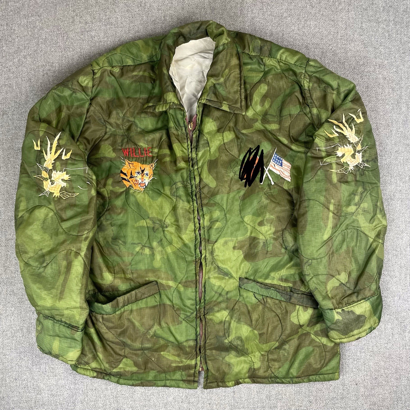 Vtg 1960s Vietnam War Souvenir Jacket Size Medium Army Saigon Stitched Flags Vtg 1960s Vietnam War Souvenir Jacket Size Medium Army Saigon Stitched Flags