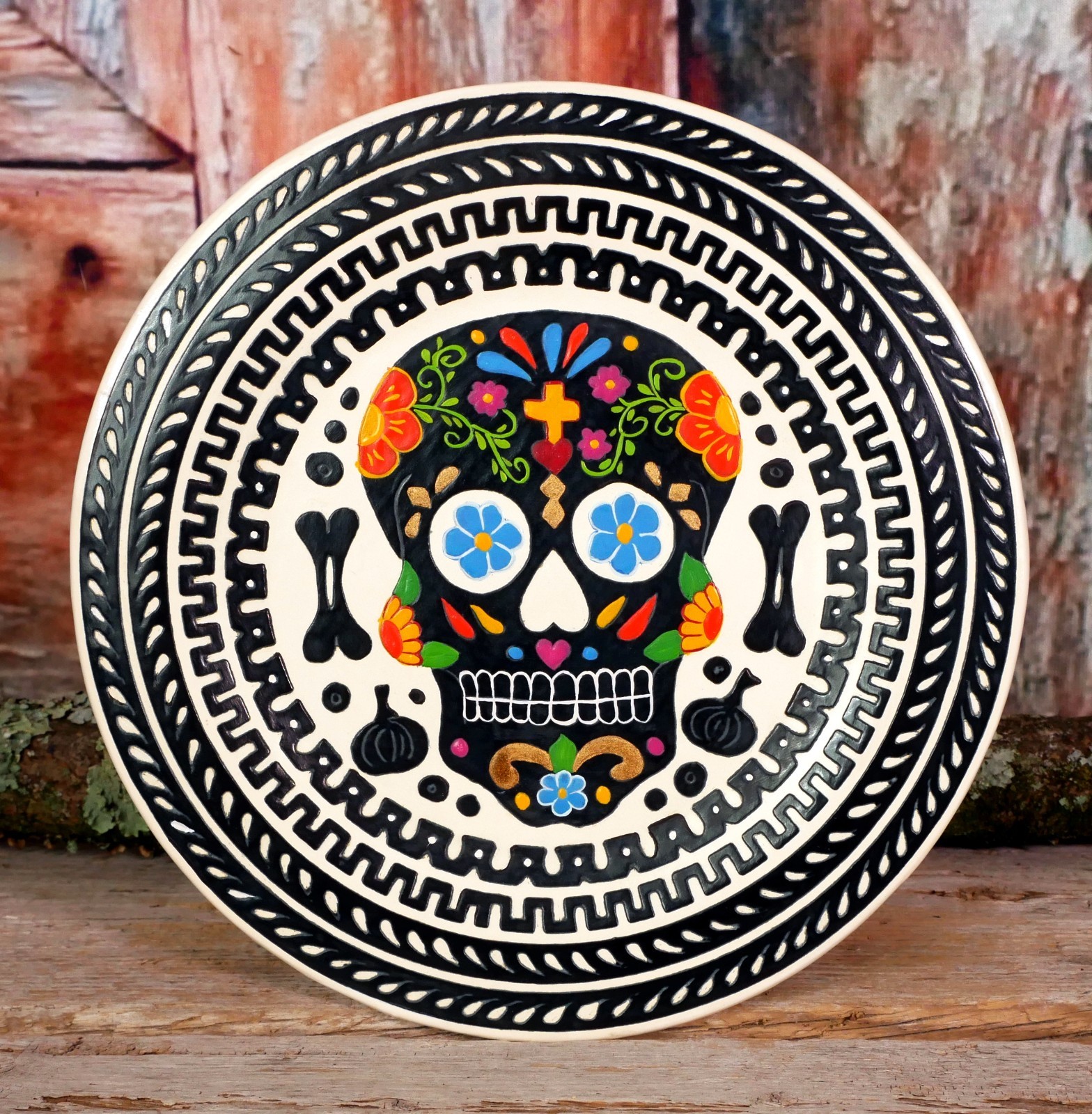 Handmade Sugar Skull Lacquer Day of the Dead Wood Plate Olinalá Mexican Folk Art Handmade Sugar Skull Lacquer Day of the Dead Wood Plate Olinalá Mexican Folk Art