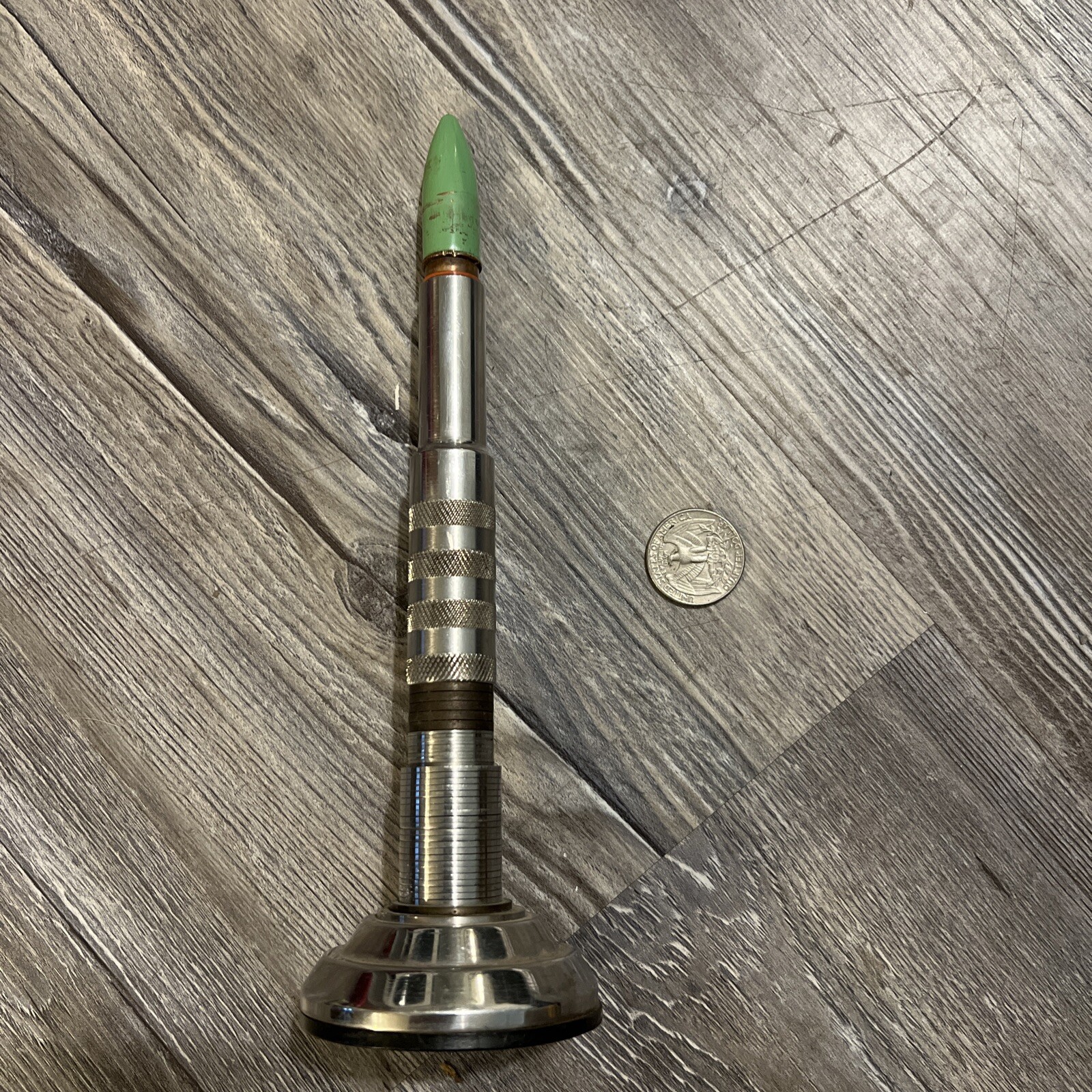Vintage WW2 Avocado Lighter (?) Vintage WW2 Avocado Lighter (?)