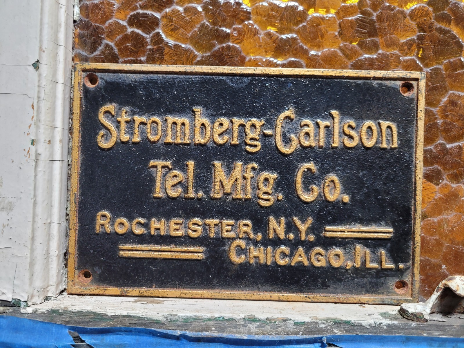 VINTAGE STROMBERG CARLSON SIGN OLD CAST IRON TELEPHONE PLAQUE TELECOMMUNICATIONS VINTAGE STROMBERG CARLSON SIGN OLD CAST IRON TELEPHONE PLAQUE TELECOMMUNICATIONS