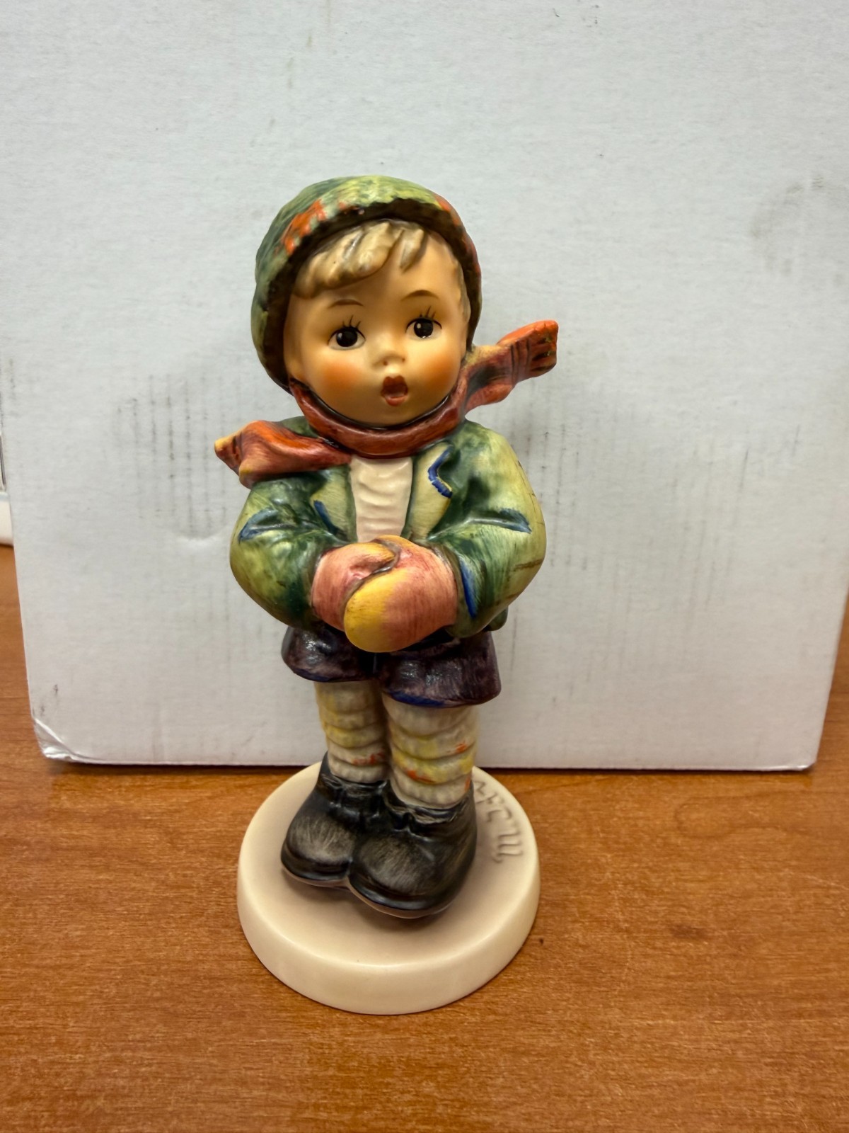 Vintage 1981 Goebel Hummel #421 It's Cold Collectors Club Exclusive W Germany Vintage 1981 Goebel Hummel #421 It's Cold Collectors Club Exclusive W Germany
