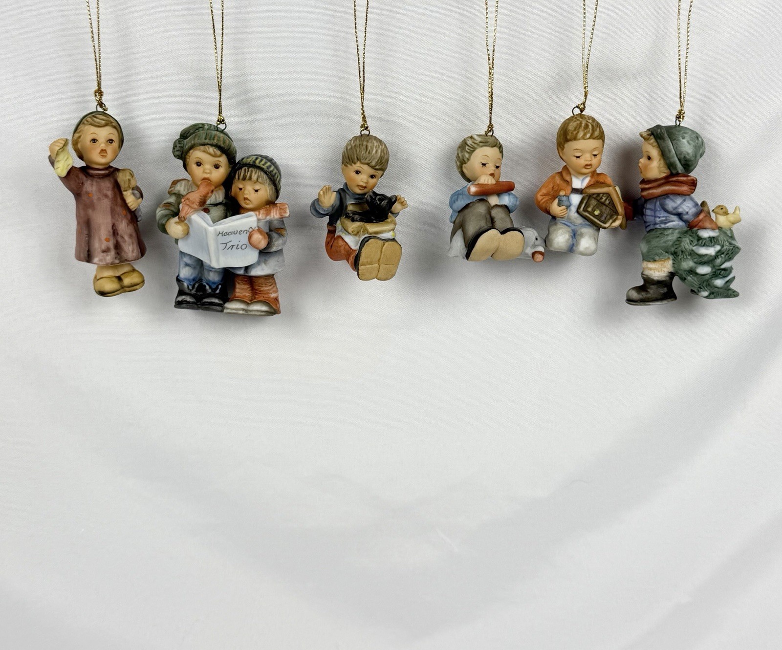 A Berta Hummel Christmas Lot Of 6 Christmas Ornaments Studio Hummel VTG 1990s
