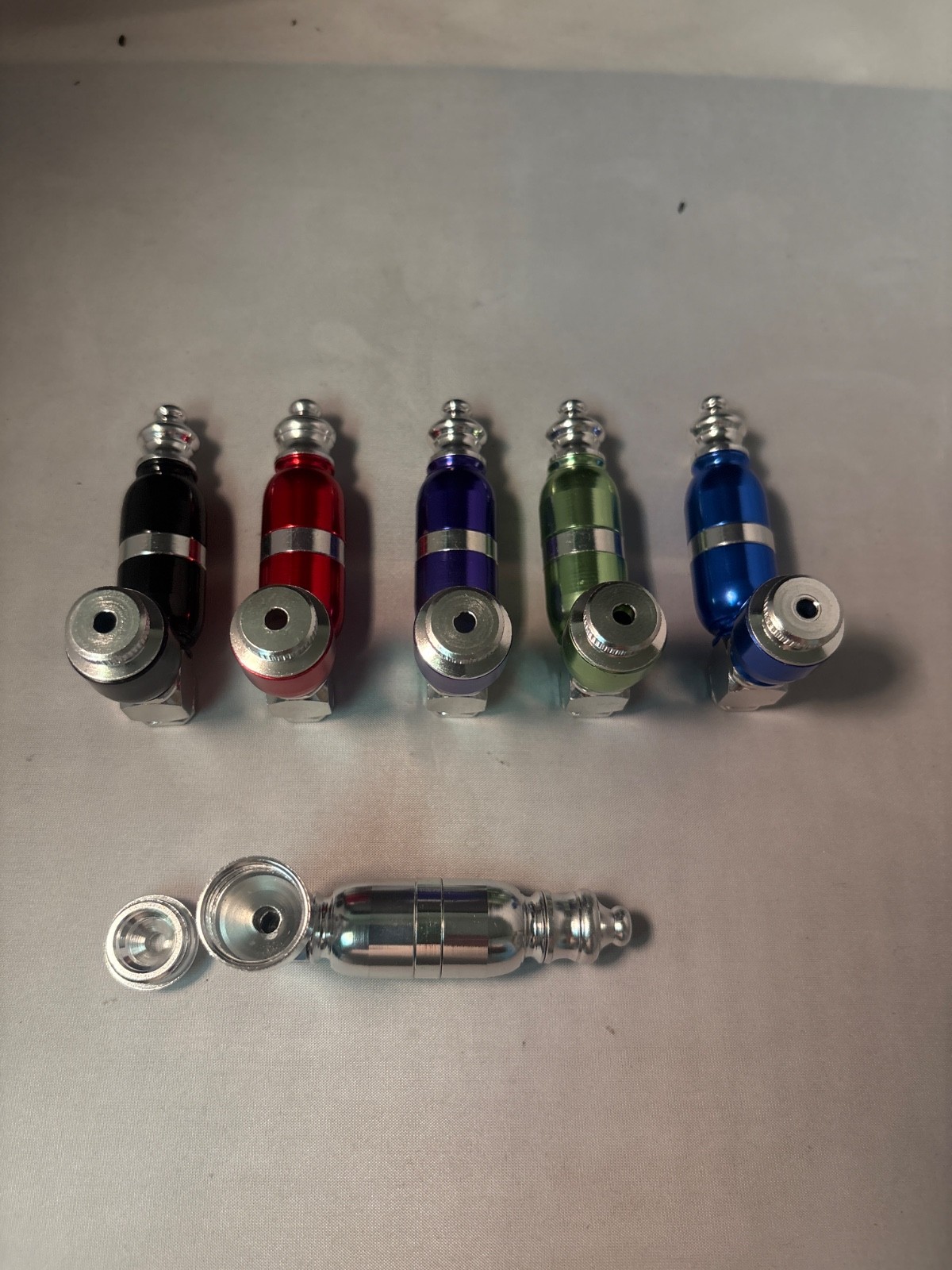 3" LONG METAL TOBACCO SMOKING HAND PIPE WITH LID ANODIZED ALUMINUM W/SCREENS 3" LONG METAL TOBACCO SMOKING HAND PIPE WITH LID ANODIZED ALUMINUM W/SCREENS