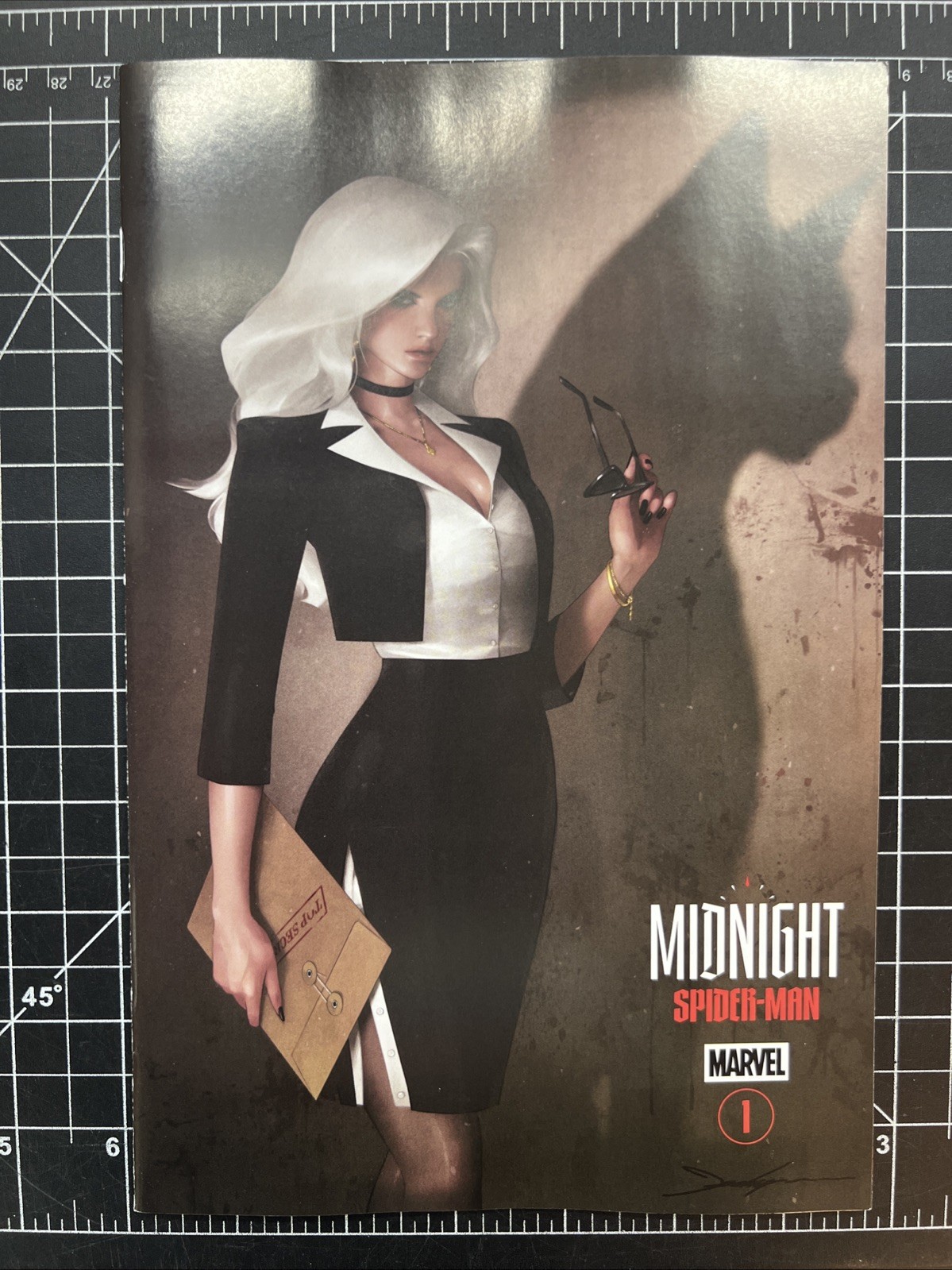 Midnight Spider-Man #1 1:25 Jeehyung Lee Gallery Variant Marvel Comics 2026 Midnight Spider-Man #1 1:25 Jeehyung Lee Gallery Variant Marvel Comics 2026