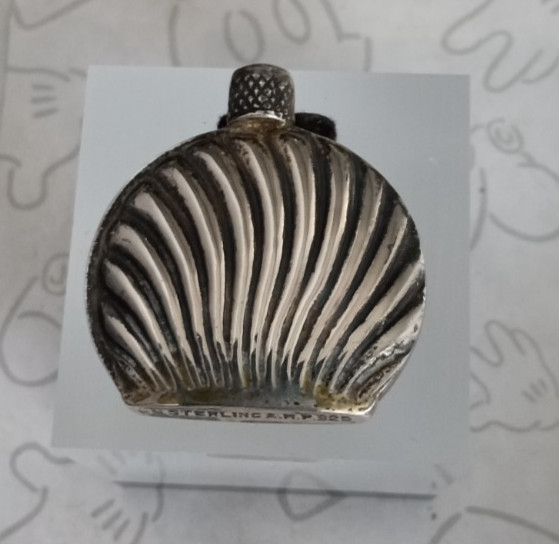 AMP Shell Perfume Bottle Sterling Silver Mini Seashell Flask 925 AMP Shell Perfume Bottle Sterling Silver Mini Seashell Flask 925