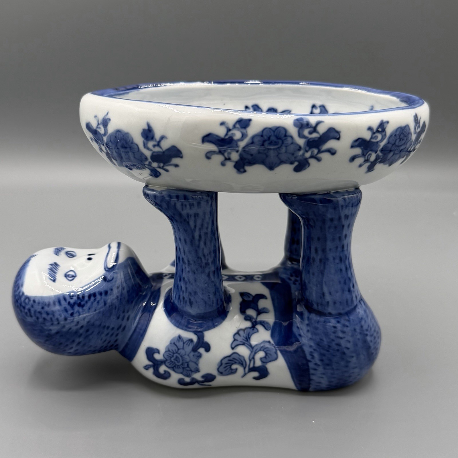 Vintage Blue White Porcelain Monkey Soap Dish Chinoiserie Chinese Trinket Bowl Vintage Blue White Porcelain Monkey Soap Dish Chinoiserie Chinese Trinket Bowl