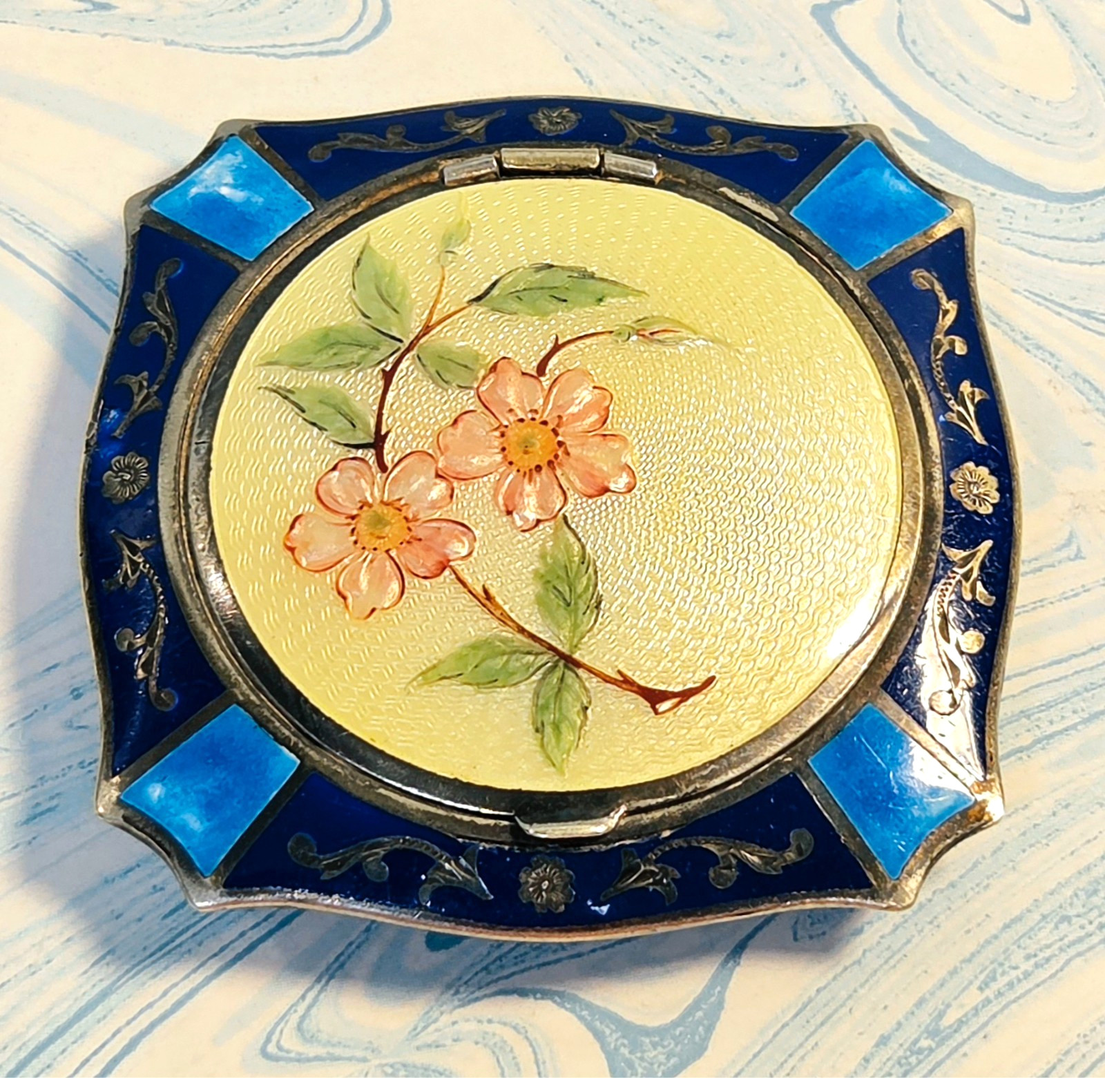 #7 Vanity Antique 1920's Double Sided Guilloche Enamel Powder Compact #7 Vanity Antique 1920's Double Sided Guilloche Enamel Powder Compact