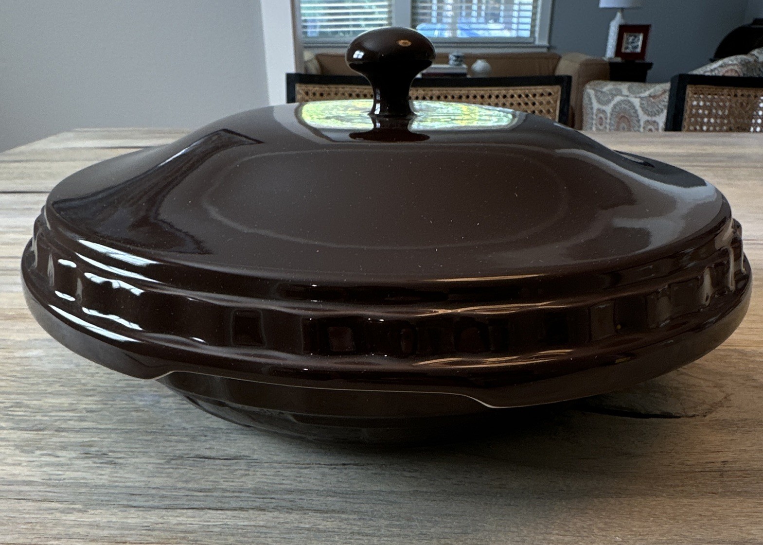 Still in the Box 📦 Longaberger Pie Plate w/ Lid in Chocolate 🍫 Still in the Box 📦 Longaberger Pie Plate w/ Lid in Chocolate 🍫