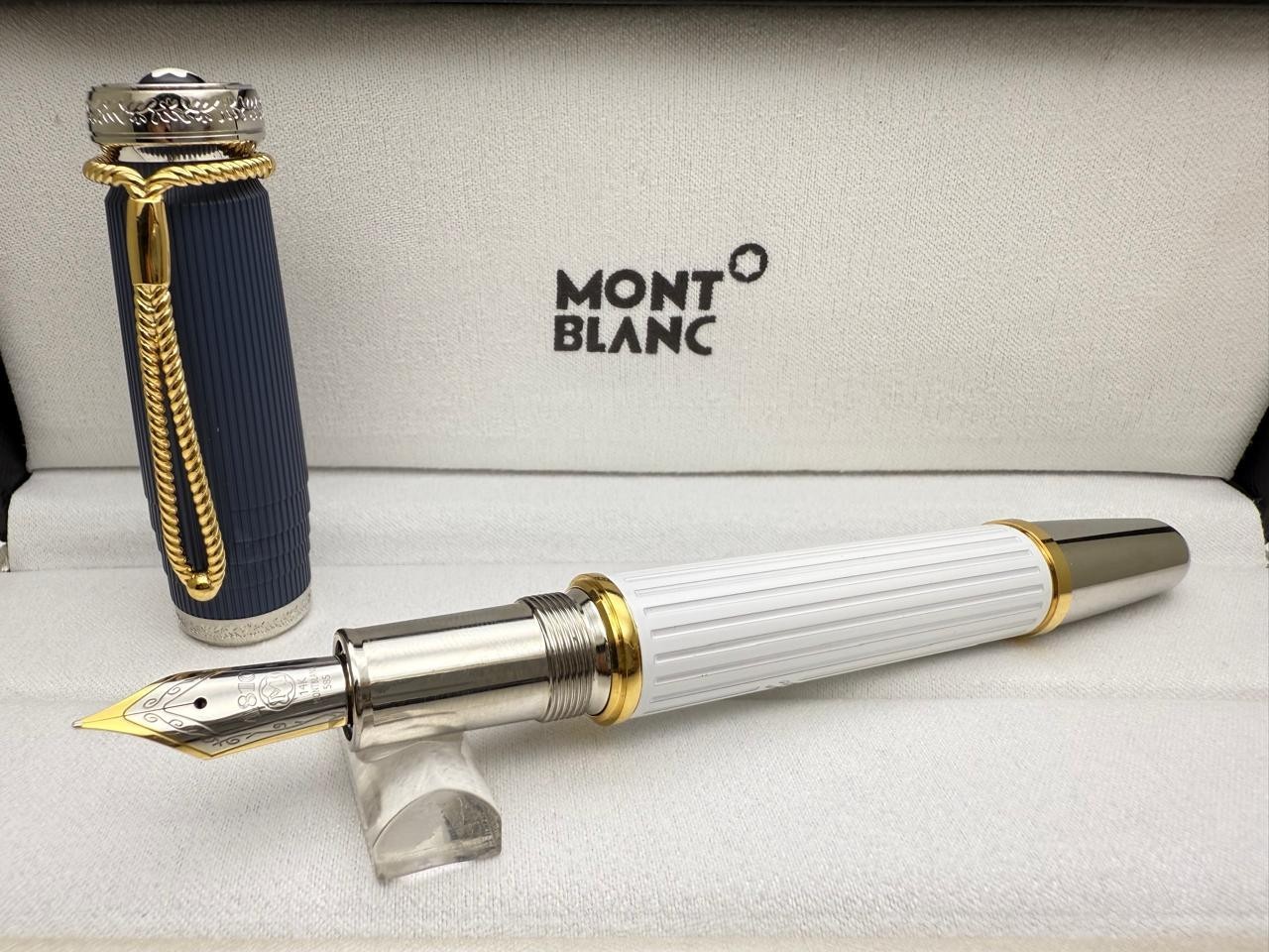 Beautiful Montblanc Homage to Jane Austen Writers Edition Fountain Pen