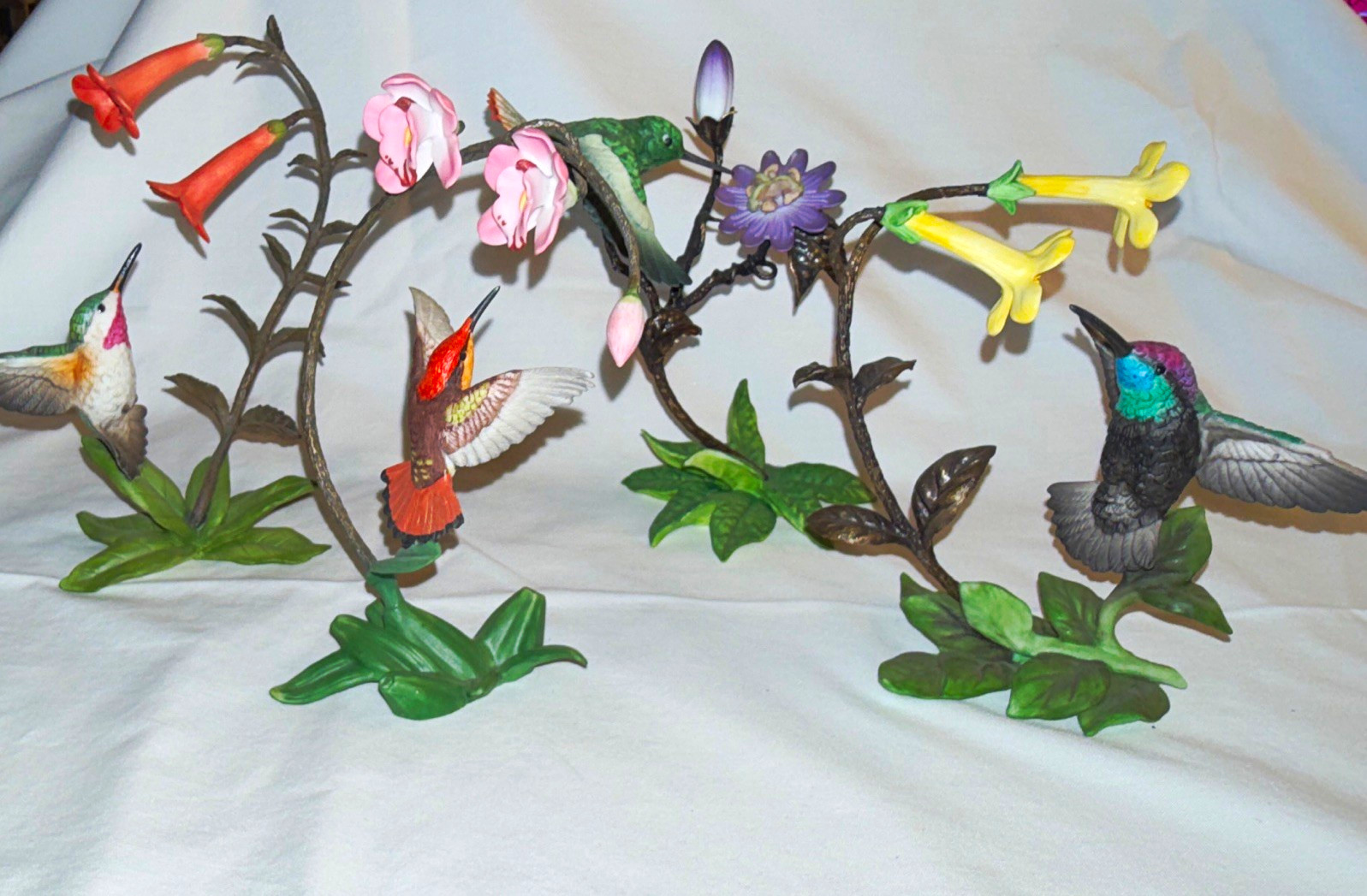 Vintage Franklin Mint~4 Hummingbird Bird & Flowers Figurines~1988~Gorgeous Vintage Franklin Mint~4 Hummingbird Bird & Flowers Figurines~1988~Gorgeous