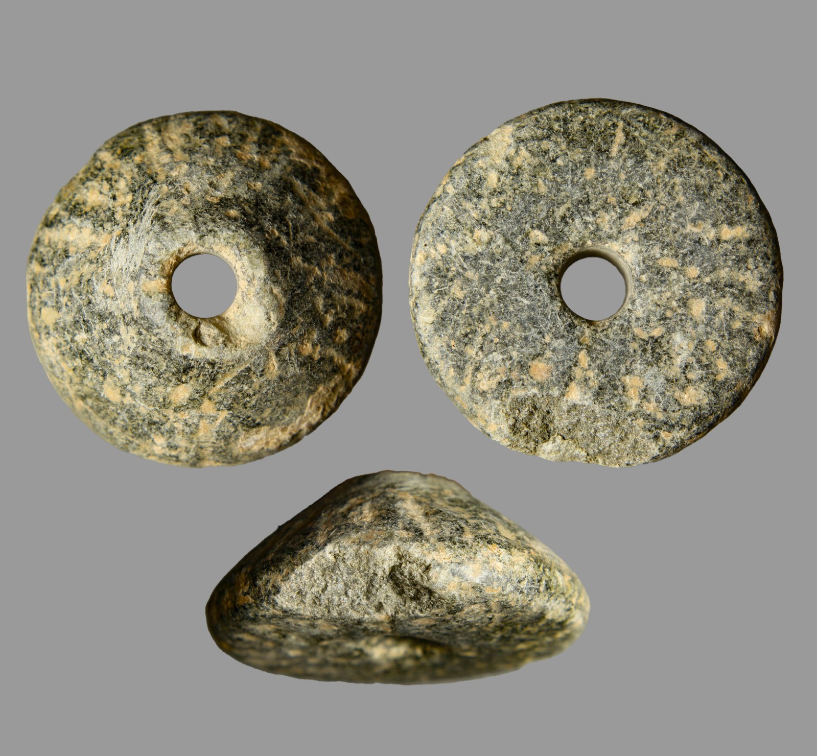 Ancient Near East Granite Stone Spindle Whorl Pendant 25mm c. 1000-500 BC COA Ancient Near East Granite Stone Spindle Whorl Pendant 25mm c. 1000-500 BC COA