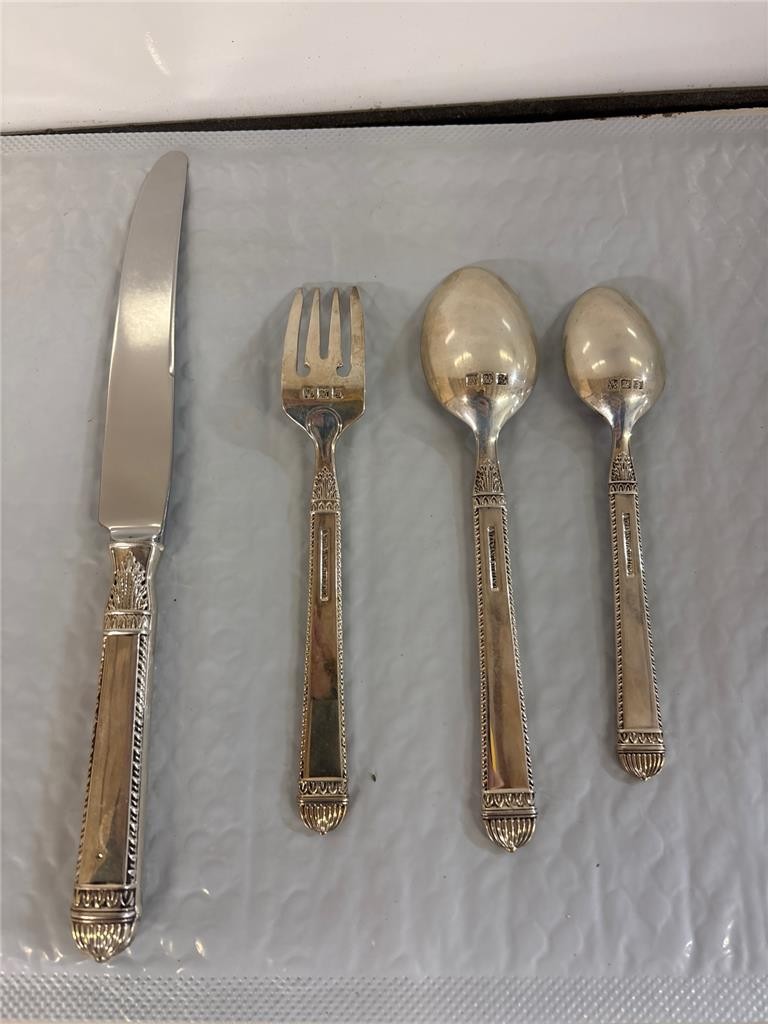 VERA WANG BYZANTIUM Sterling 4 Piece Flatware Set VERA WANG BYZANTIUM Sterling 4 Piece Flatware Set