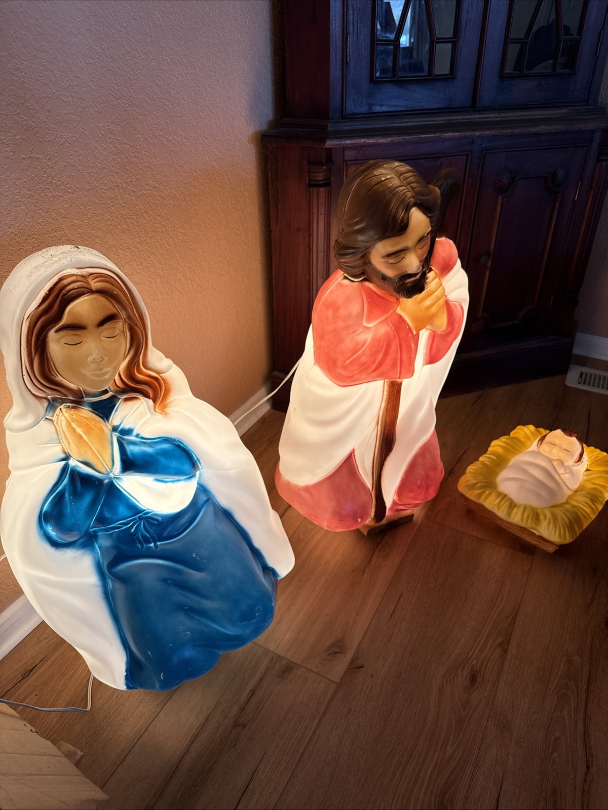 3 Piece Blow Mold Nativity Set Vintage/Pre-Owned*General Foam Products EUC 3 Piece Blow Mold Nativity Set Vintage/Pre-Owned*General Foam Products EUC