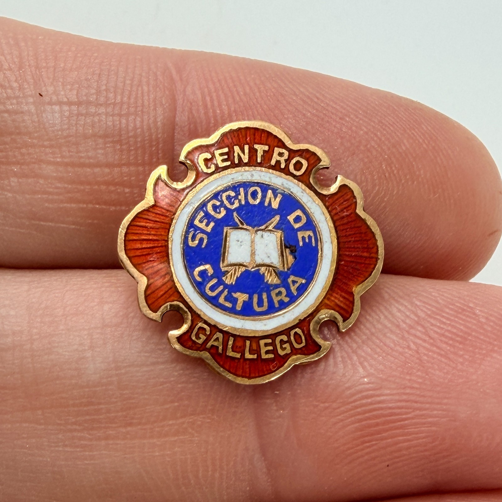 Rare 14k Gold Centro Gallego Seccion De Cultura Pin Cultural Society Cuba Cuban Rare 14k Gold Centro Gallego Seccion De Cultura Pin Cultural Society Cuba Cuban
