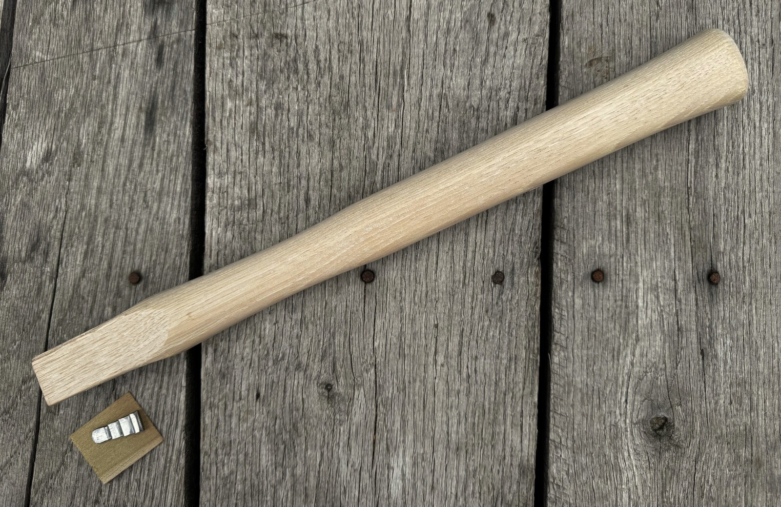 Hickory 16" Claw Hammer Handle 1-1/8" x 5/8" Eye Made in USA Hickory 16" Claw Hammer Handle 1-1/8" x 5/8" Eye Made in USA