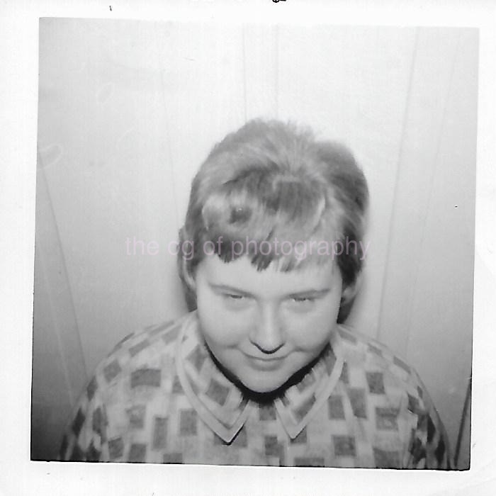 1960's GIRL Vintage LOT OF 2 FOUND PHOTO Black And White ORIGINAL 512 45 F