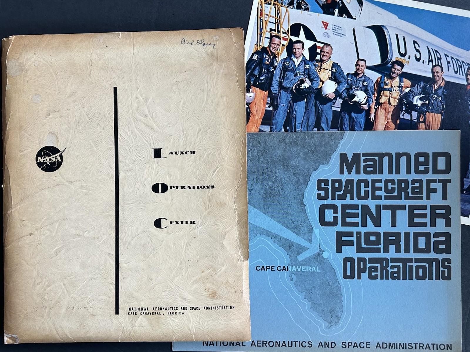 1962-1963 NASA KSC Florida Launch Operations Center Press Information Folder lot 1962-1963 NASA KSC Florida Launch Operations Center Press Information Folder lot