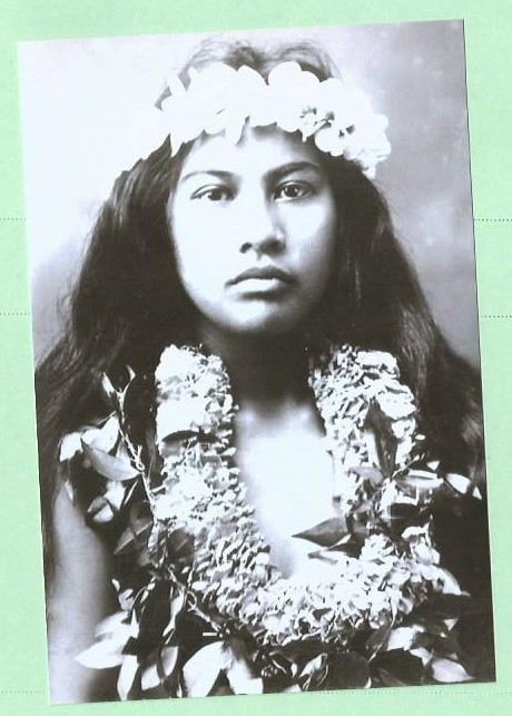 Found 4X6 PHOTO of Pretty Vintage Native Hawaiian Island Girl