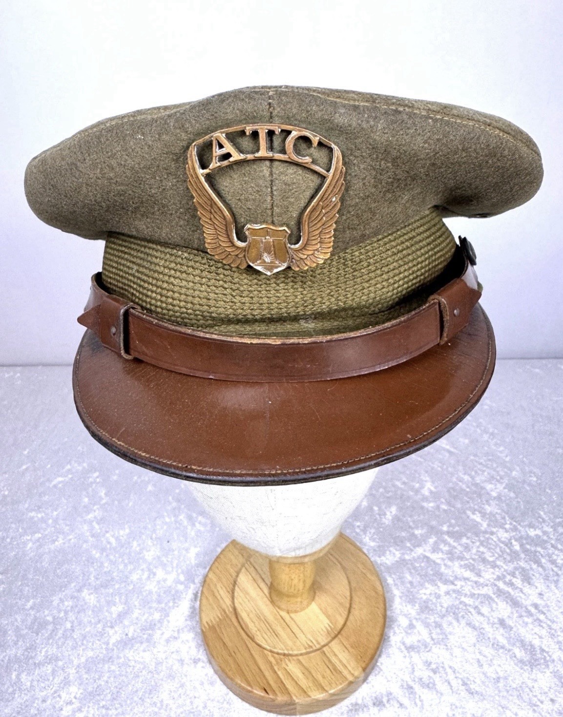 RARE ORIGINAL WWII USAAF ATC AIR TRANSPORT COMMAND OFFICER CRUSHER VISOR CAP RARE ORIGINAL WWII USAAF ATC AIR TRANSPORT COMMAND OFFICER CRUSHER VISOR CAP