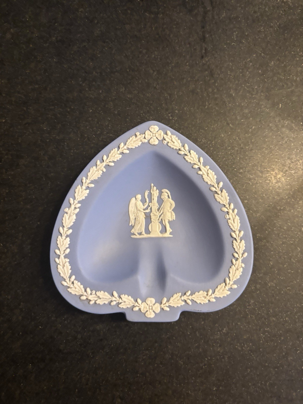 Wedgwood Mullingar Pewter Blue Jasperware Style heart Dish – Neoclassical Wedgwood Mullingar Pewter Blue Jasperware Style heart Dish – Neoclassical