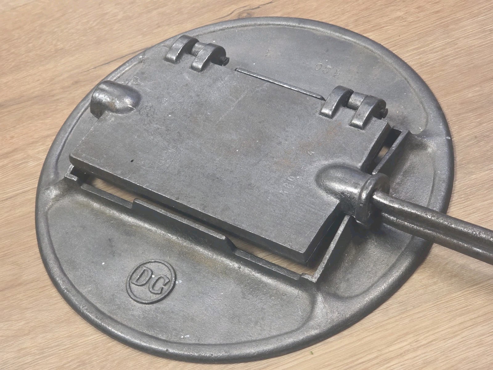 RARE Vintage Cast Iron Waffle Wafer Iron with Ring Base DC 480 - 4 Rectangular RARE Vintage Cast Iron Waffle Wafer Iron with Ring Base DC 480 - 4 Rectangular