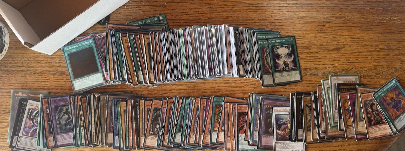 Yu-Gi-Oh 400 LOT Vintage Card 100 holo Some NEAR MINT some Played w/Condition Yu-Gi-Oh 400 LOT Vintage Card 100 holo Some NEAR MINT some Played w/Condition