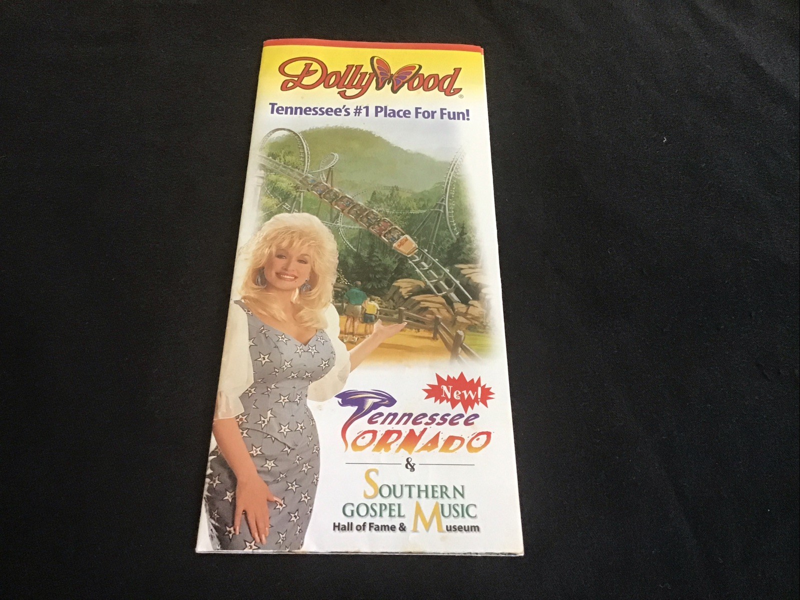 1999 Dolly Parton DOLLYWOOD Smoky Mountain Guide Brochure Visitor’s Guide Map TN 1999 Dolly Parton DOLLYWOOD Smoky Mountain Guide Brochure Visitor’s Guide Map TN