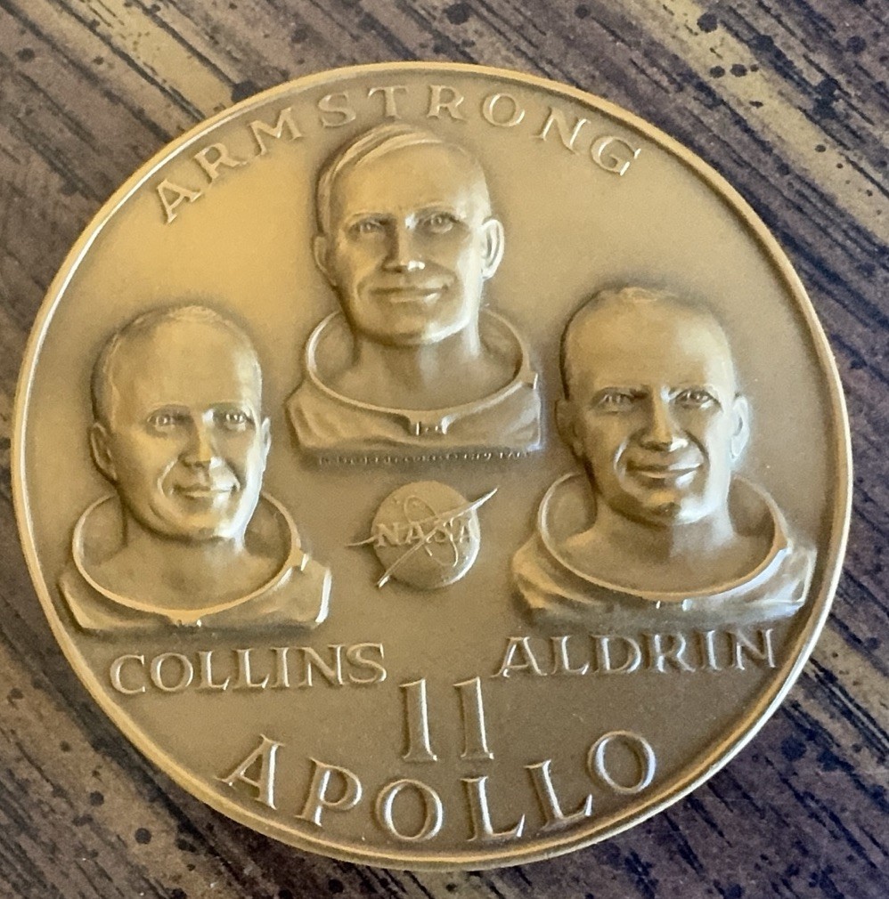 Apollo 11 NASA Lunar Landing Bronze Medallion 2.5" Medallic Art Co Vintage Apollo 11 NASA Lunar Landing Bronze Medallion 2.5" Medallic Art Co Vintage