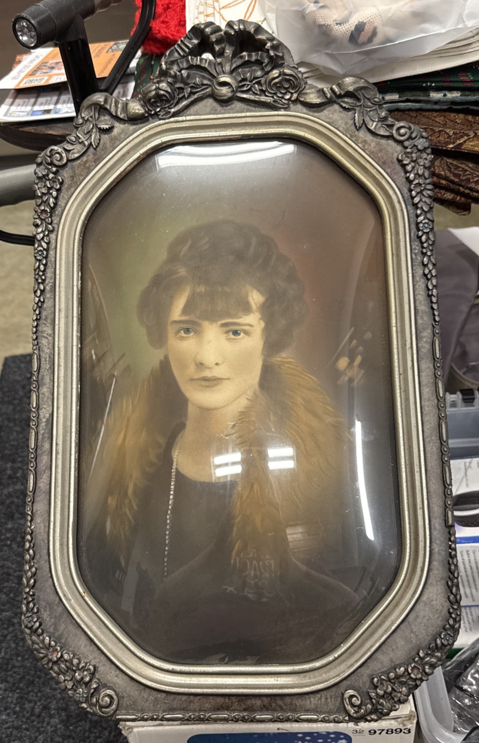 ANTIQUE 1920’s VINTAGE 20x12 CONVEX BUBBLE GLASS PICTURE FRAME PORTRAIT ART DECO ANTIQUE 1920’s VINTAGE 20x12 CONVEX BUBBLE GLASS PICTURE FRAME PORTRAIT ART DECO