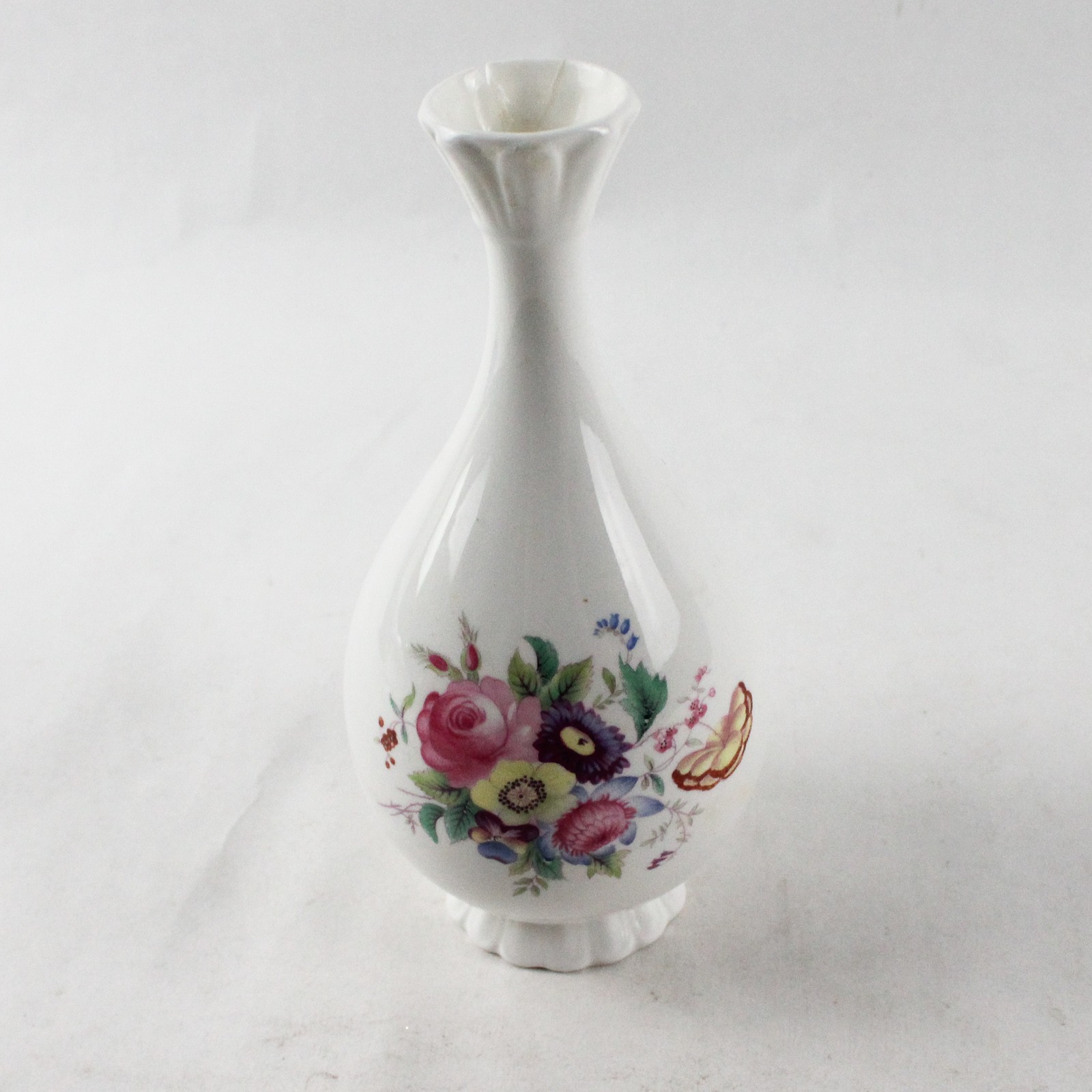 Coalport Junetime Bone China Small Vase - Chip/Break on Mouth - For Repair Coalport Junetime Bone China Small Vase - Chip/Break on Mouth - For Repair
