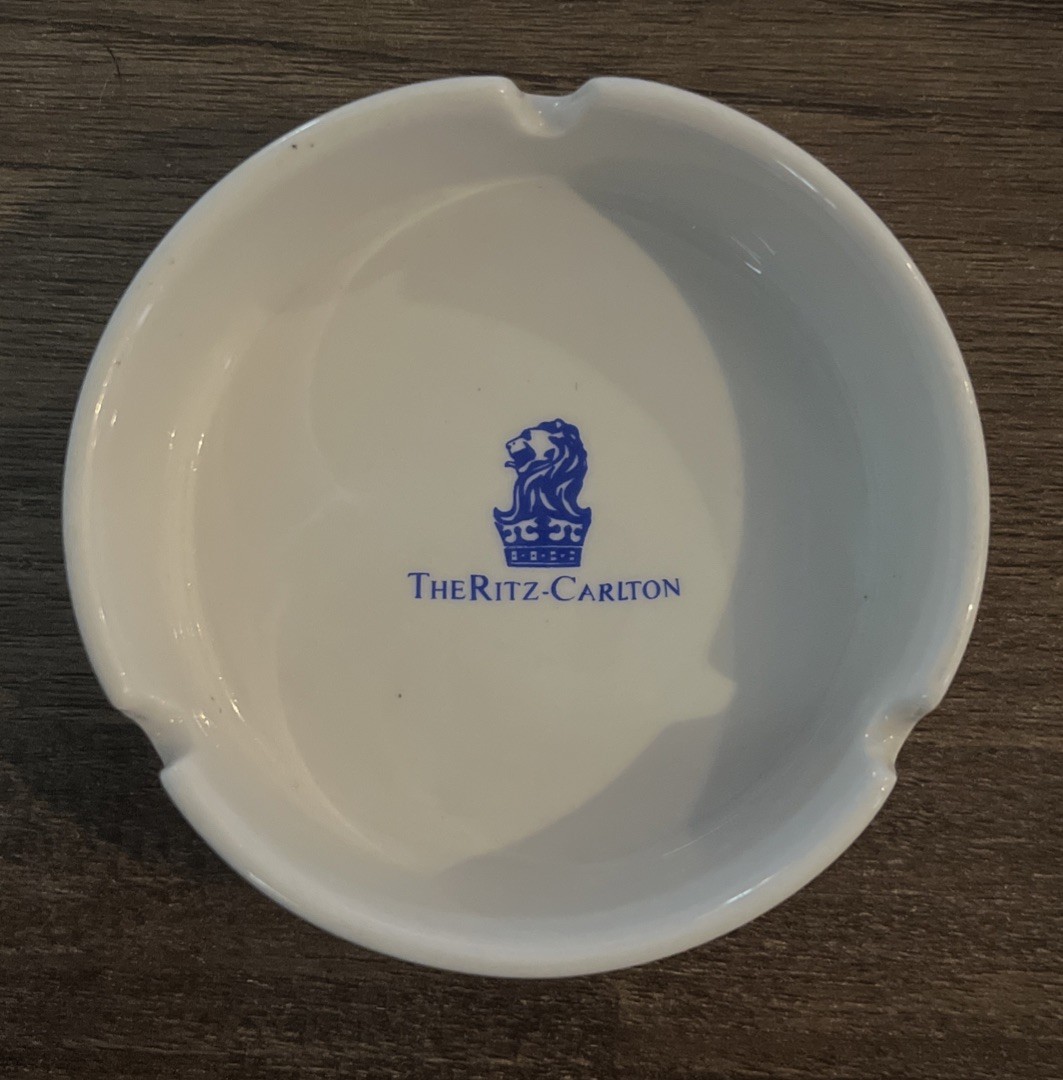 The RITZ CARLTON Lion Logo Ashtray B1