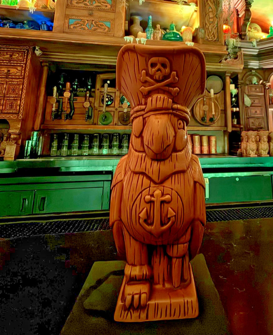 Disney Parks 2026 The Beak And Barrel Pirate Parrot Mug NEW IN HAND Disney Parks 2026 The Beak And Barrel Pirate Parrot Mug NEW IN HAND