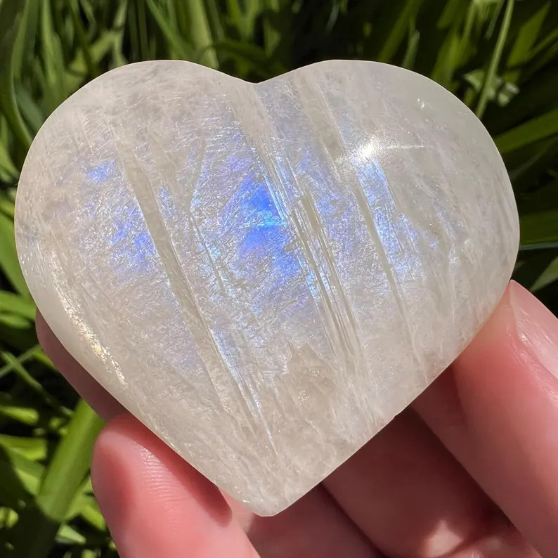 2025NEW Natural Moonstone Heart 1.5"-2.5" Healing Crystal Gemstone Gift for Love