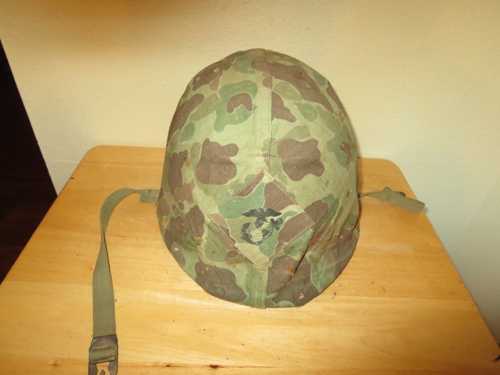 WWII / Korean War? USMC M1 Combat Helmet Original Please read description WWII / Korean War? USMC M1 Combat Helmet Original Please read description