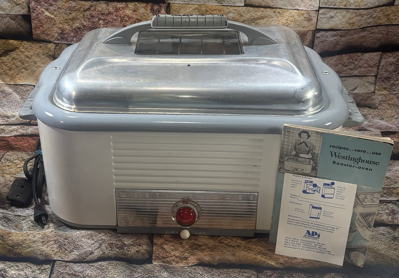 Westinghouse Electric Roaster ♨️ Oven With Accessories | Vintage 1950’s Westinghouse Electric Roaster ♨️ Oven With Accessories | Vintage 1950’s