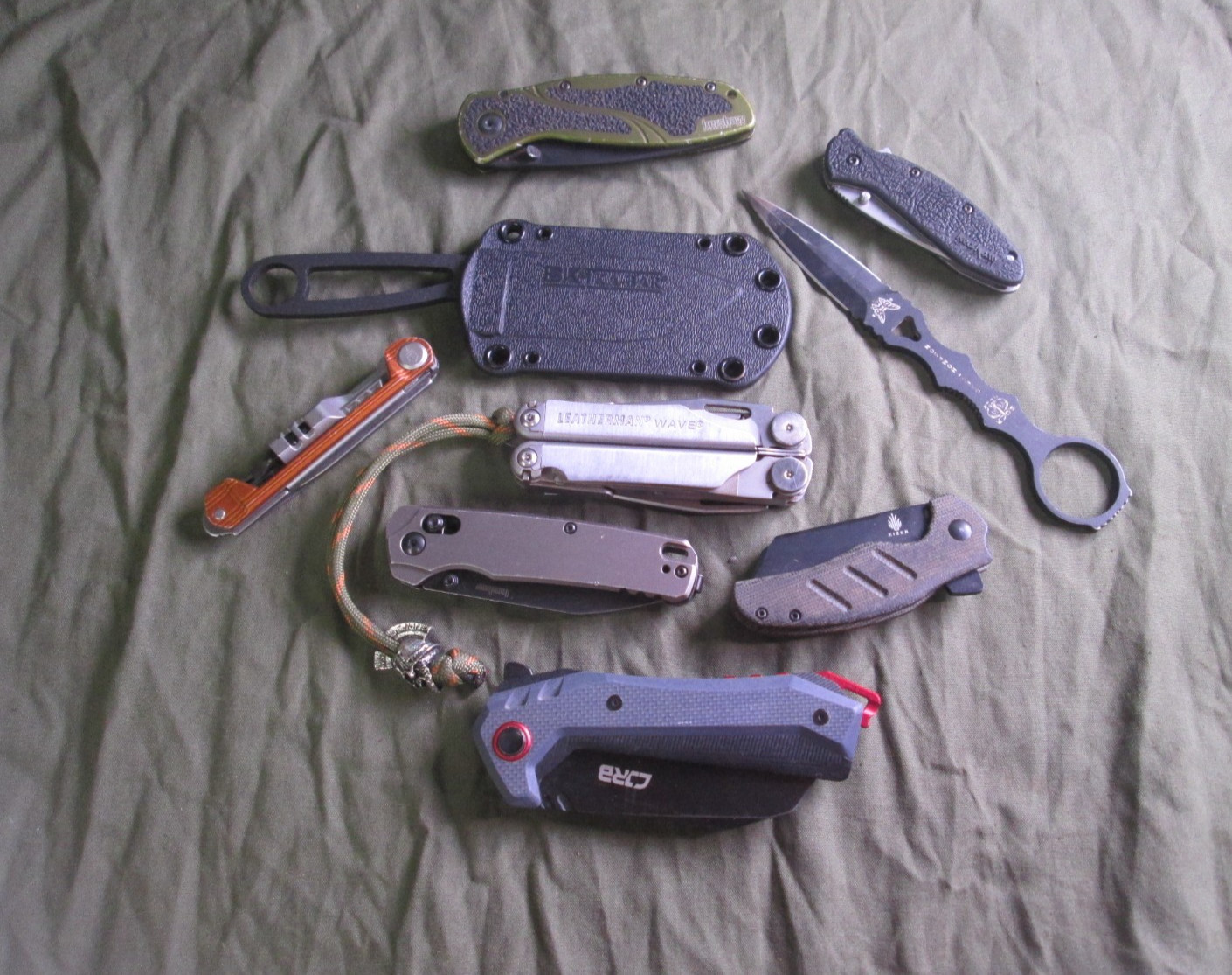 Large Lot Of Knives Leatherman, Kershaw, Benchmade, Kizer, CJRB, Esee Kabar Large Lot Of Knives Leatherman, Kershaw, Benchmade, Kizer, CJRB, Esee Kabar