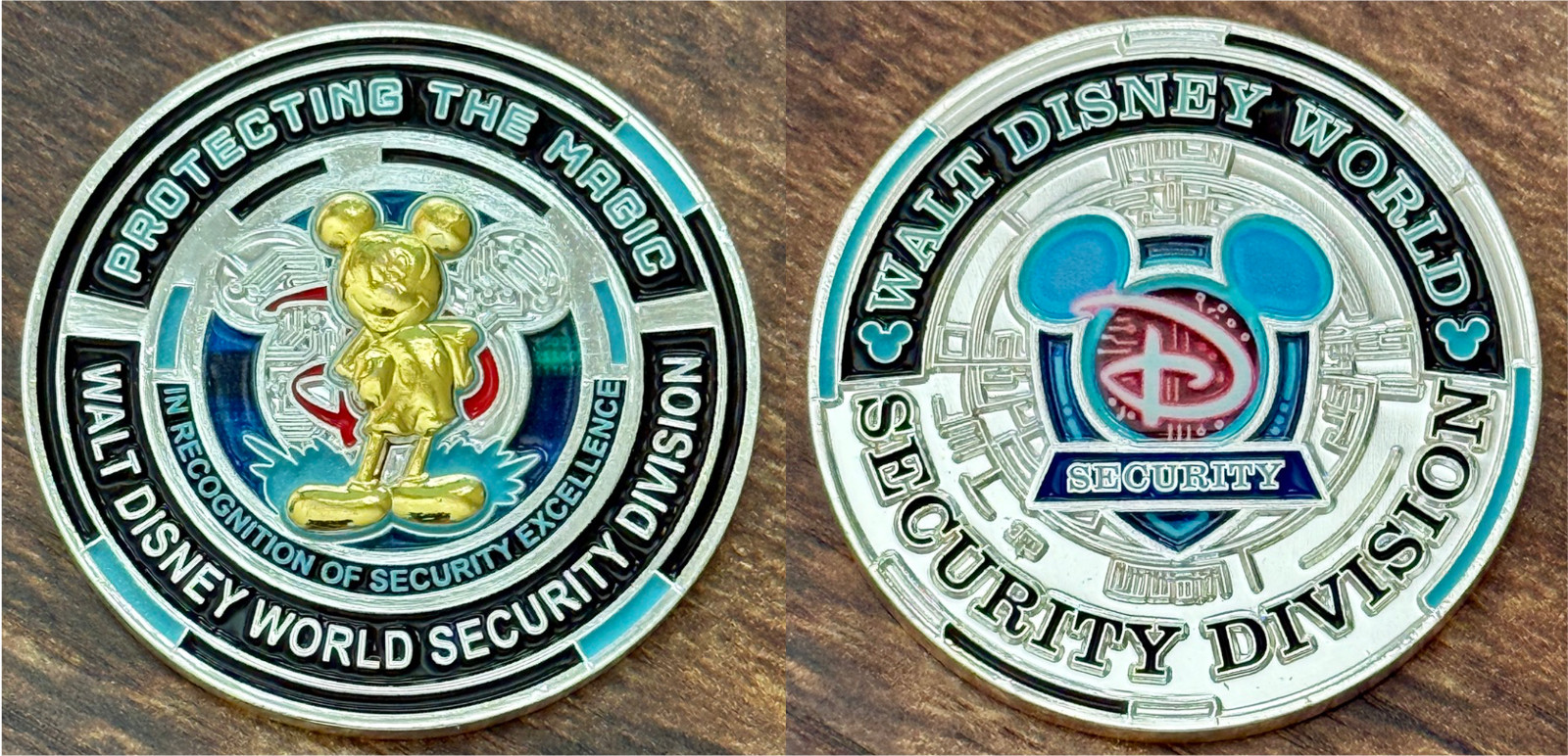 *NEW* Walt Disney World Security Golden Mickey Glow In The Dark Challenge Coin *NEW* Walt Disney World Security Golden Mickey Glow In The Dark Challenge Coin