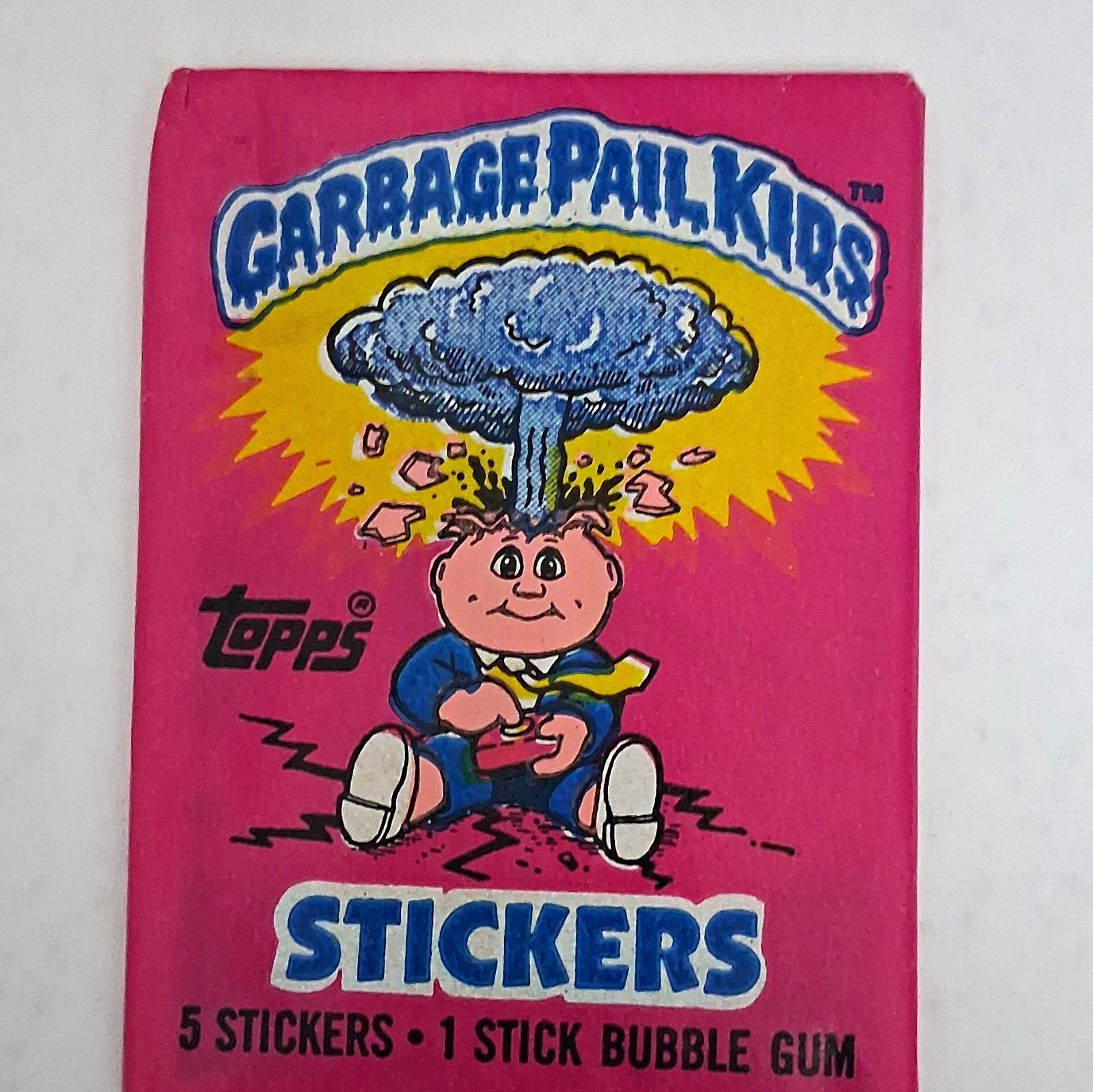 Topps Garbage Pail Kids 1985 Sealed Sticker Pack 5 Stickers + Bubble Gum Topps Garbage Pail Kids 1985 Sealed Sticker Pack 5 Stickers + Bubble Gum