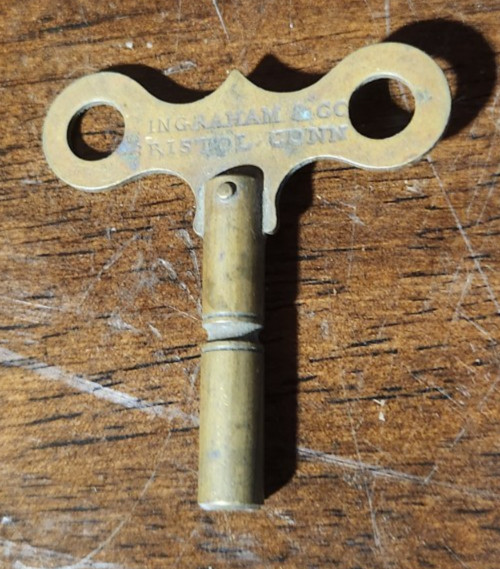 • Antique E. Ingraham & Co Brass Clock Antique Ingraham & Co./Bristol Clock Key • Antique E. Ingraham & Co Brass Clock Antique Ingraham & Co./Bristol Clock Key