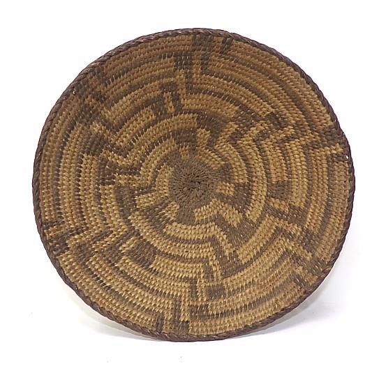 ANTIQUE PIMA BASKET BOWL -8" DIAMETER X 2 1/2" TALL -GT. OLD SURFACE -FINE COND. ANTIQUE PIMA BASKET BOWL -8" DIAMETER X 2 1/2" TALL -GT. OLD SURFACE -FINE COND.