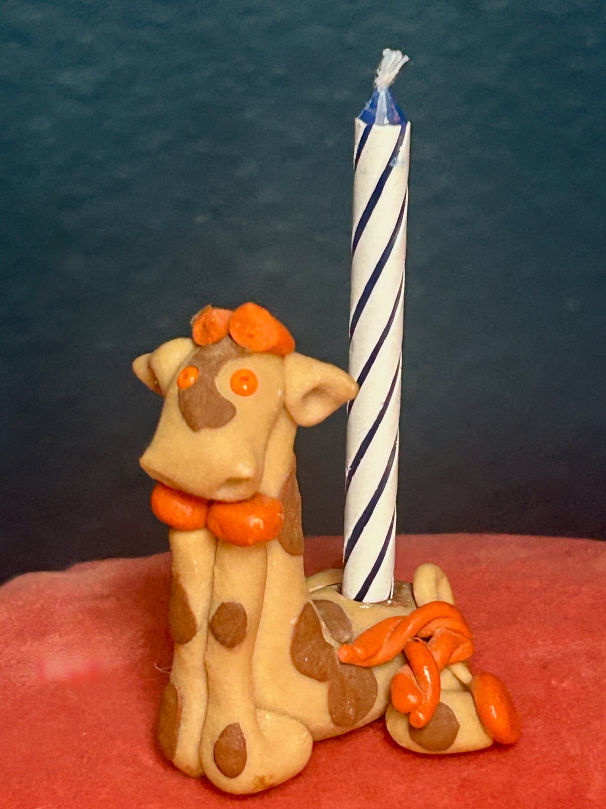 Vintage Hand Sculpted Clay Giraffe Cake Topper Candle Holder Signed Whimsical Vintage Hand Sculpted Clay Giraffe Cake Topper Candle Holder Signed Whimsical