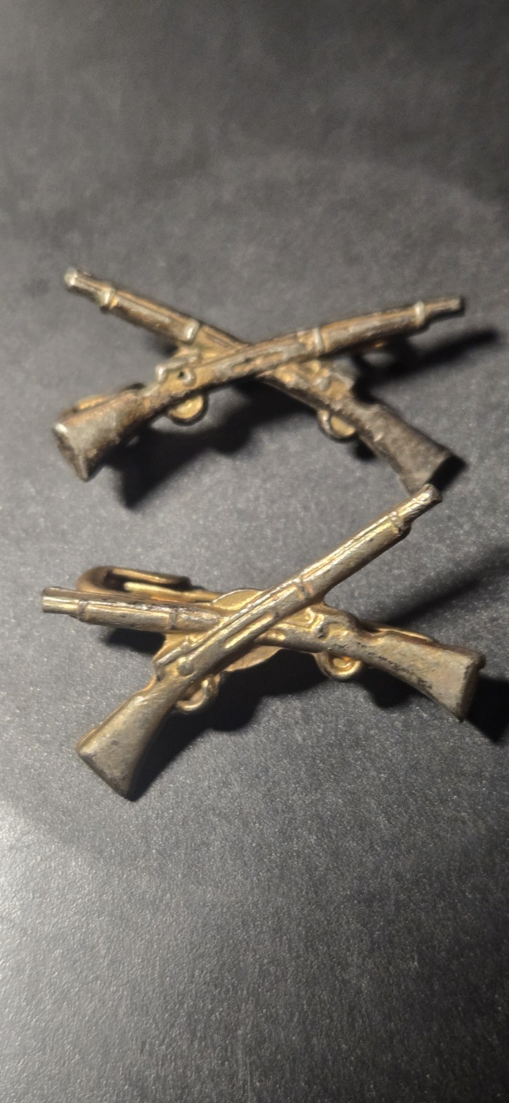WWI Era US Army Infantry Crossed Rifles Collar Insignia Matching Pinback Pair WWI Era US Army Infantry Crossed Rifles Collar Insignia Matching Pinback Pair