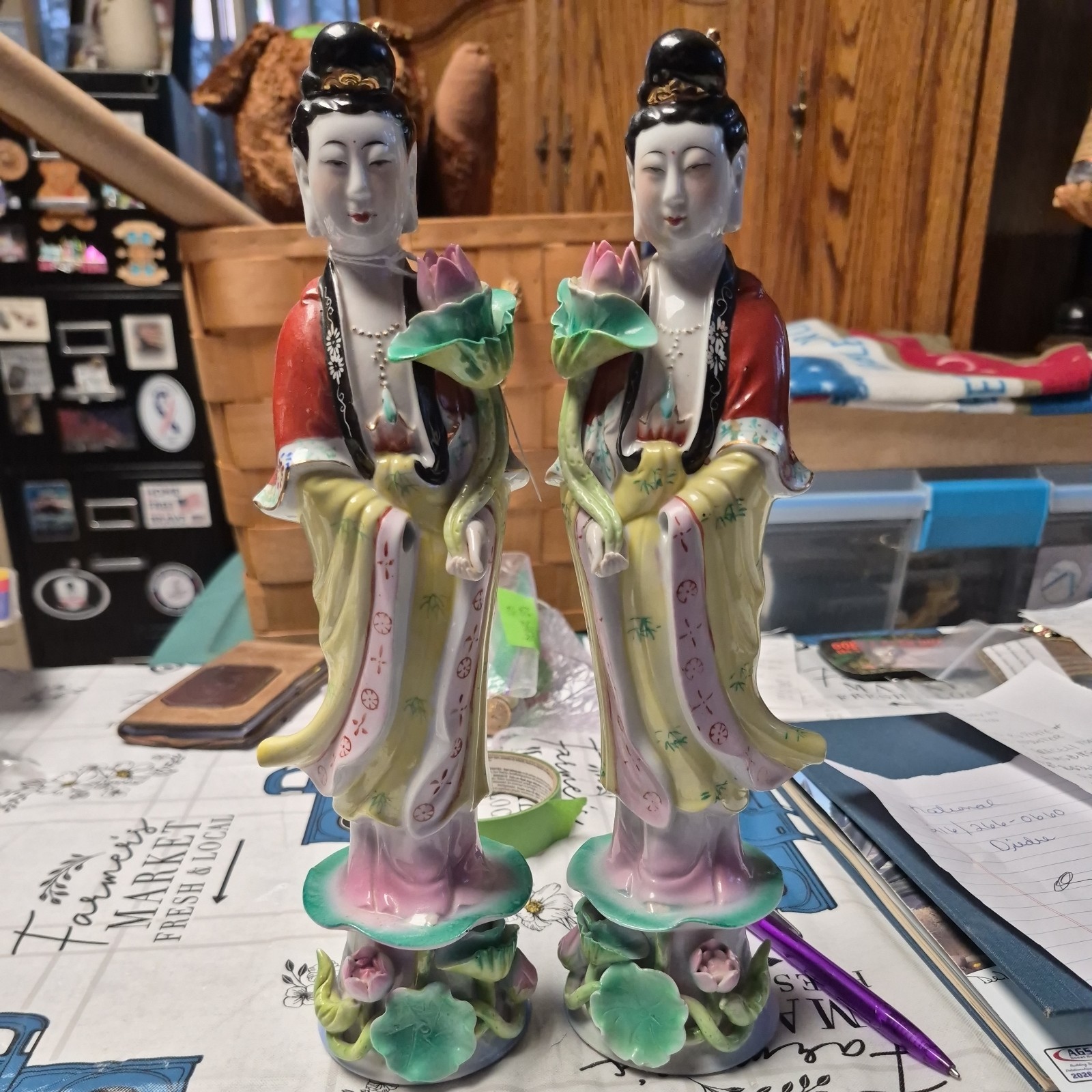 PAIR Chinese Quan Yin Figure Sculpture Porcelain Lotus Flower 9.5" Vintage PAIR Chinese Quan Yin Figure Sculpture Porcelain Lotus Flower 9.5" Vintage