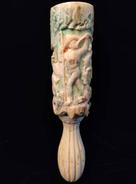 ANTIQUE GERMAN / SWISS HORN? CARVED RELIEF: GOATHERD & GOATS BRUSH HANDLE ANTIQUE GERMAN / SWISS HORN? CARVED RELIEF: GOATHERD & GOATS BRUSH HANDLE
