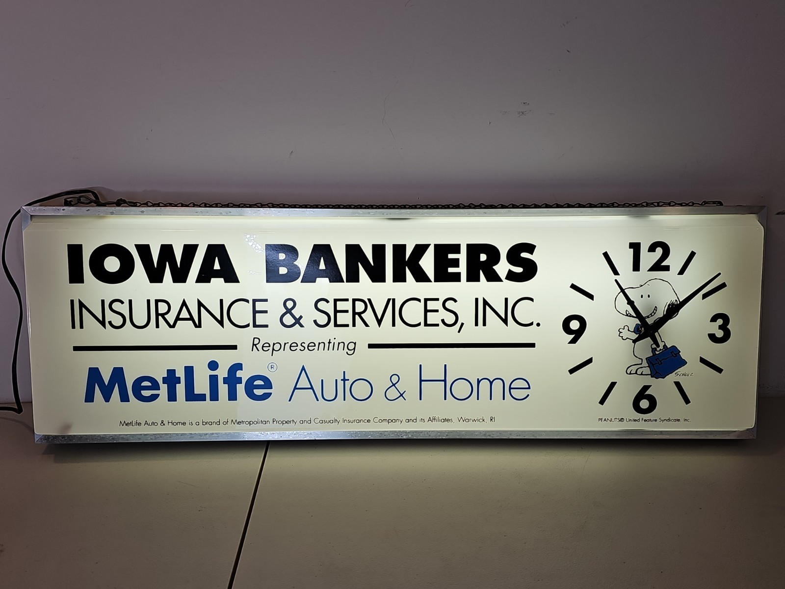RARE VTG Peanuts Snoopy Metlife Iowa Bankers Insurance Lighted Clock Sign "37×12 RARE VTG Peanuts Snoopy Metlife Iowa Bankers Insurance Lighted Clock Sign "37×12