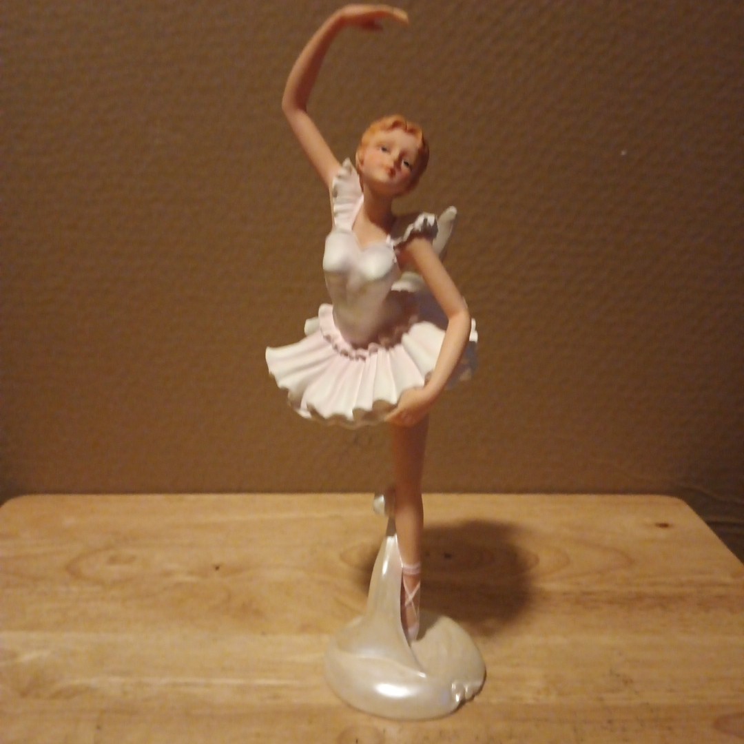 Vintage 1980s Italian Made Polyresin Ballerina Figurine - Attitude Derriere Pose