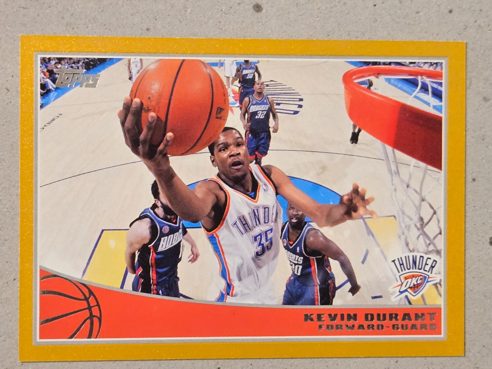 2009-10 Topps Gold border basketball card #575/2009 Kevin Durant #211 2009-10 Topps Gold border basketball card #575/2009 Kevin Durant #211
