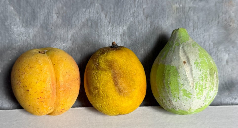 Lot 3 Vintage Italian Carved Alabaster Stone Marble Fruits Fig lemon peach