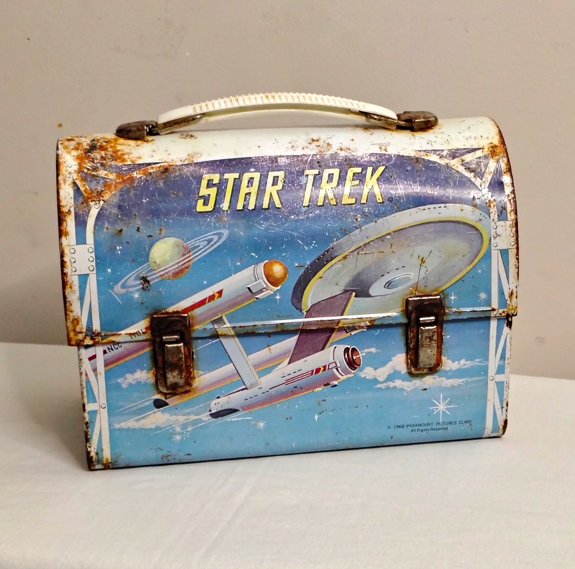 Vintage 1968 Star Trek Metal Dome Lunchbox Vintage 1968 Star Trek Metal Dome Lunchbox